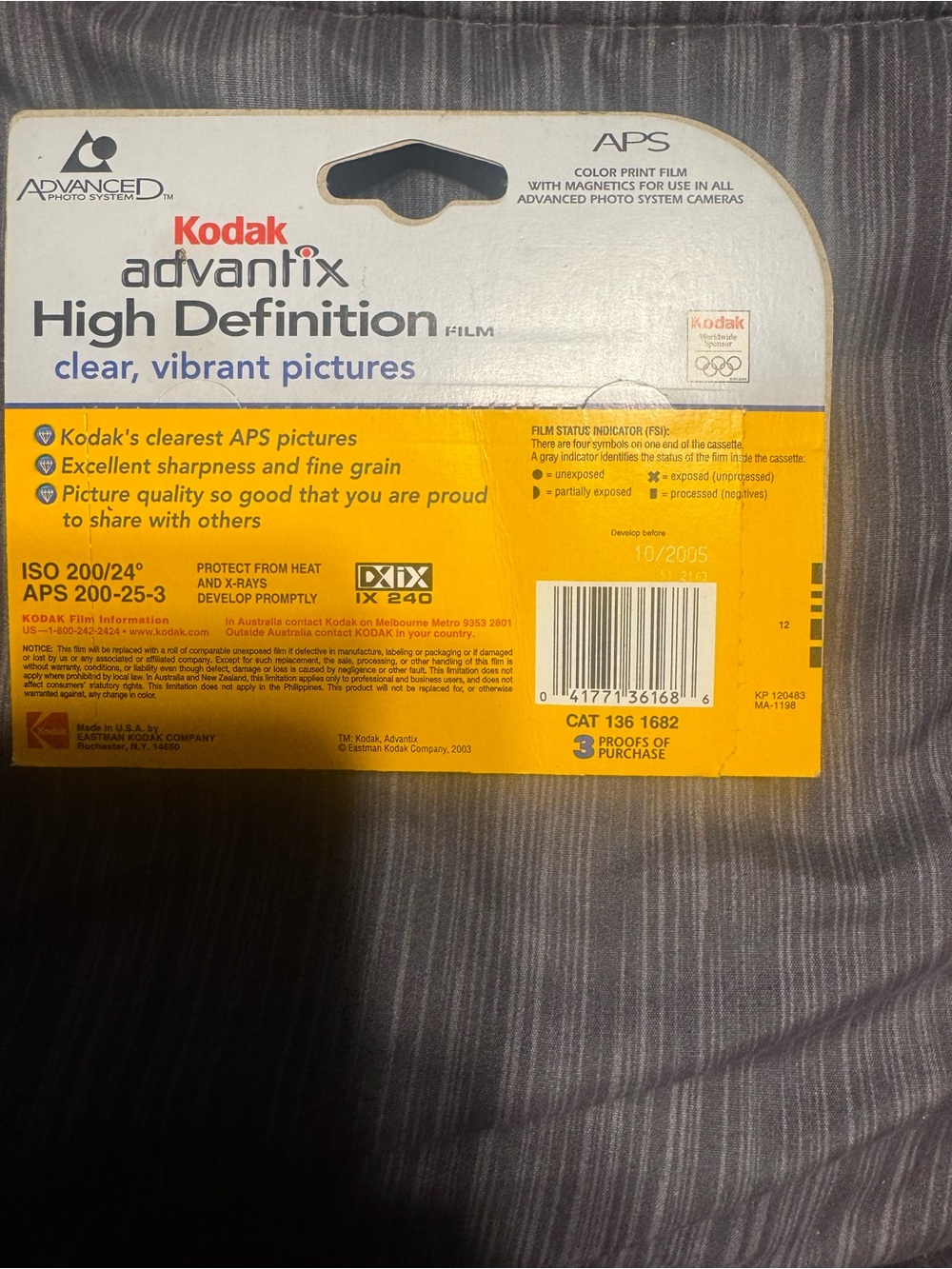 *Kodak Advantix High Definition 200 APS Film - Yellow, Blue, Black - Picture 2 of 2
